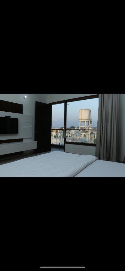 Hotel Temple View Inn Anandpur Sāhib Esterno foto