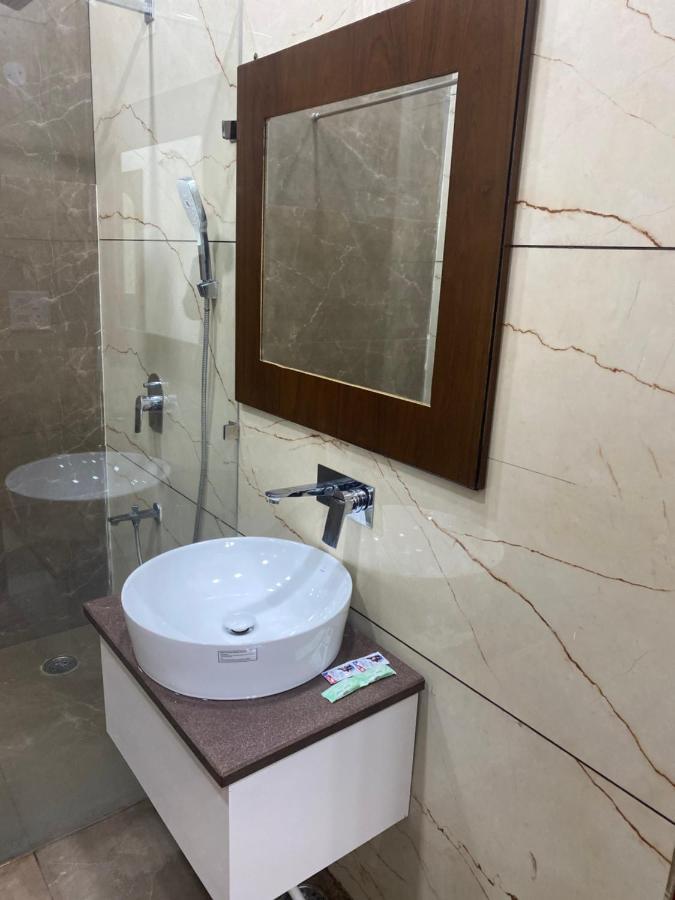 Hotel Temple View Inn Anandpur Sāhib Esterno foto