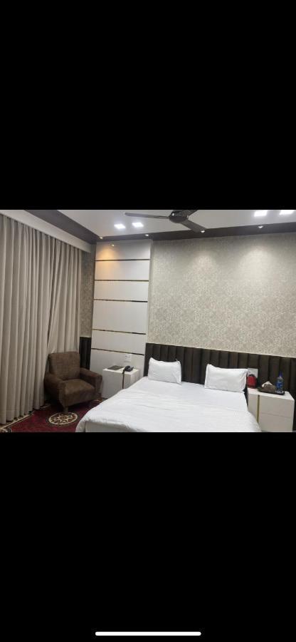 Hotel Temple View Inn Anandpur Sāhib Esterno foto
