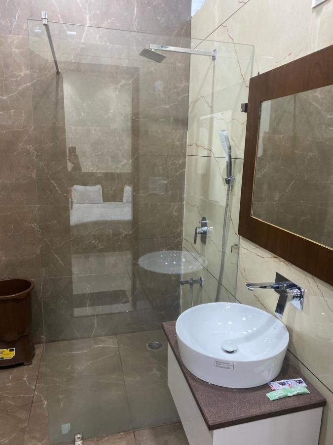 Hotel Temple View Inn Anandpur Sāhib Esterno foto
