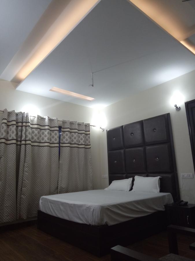 Hotel Temple View Inn Anandpur Sāhib Esterno foto