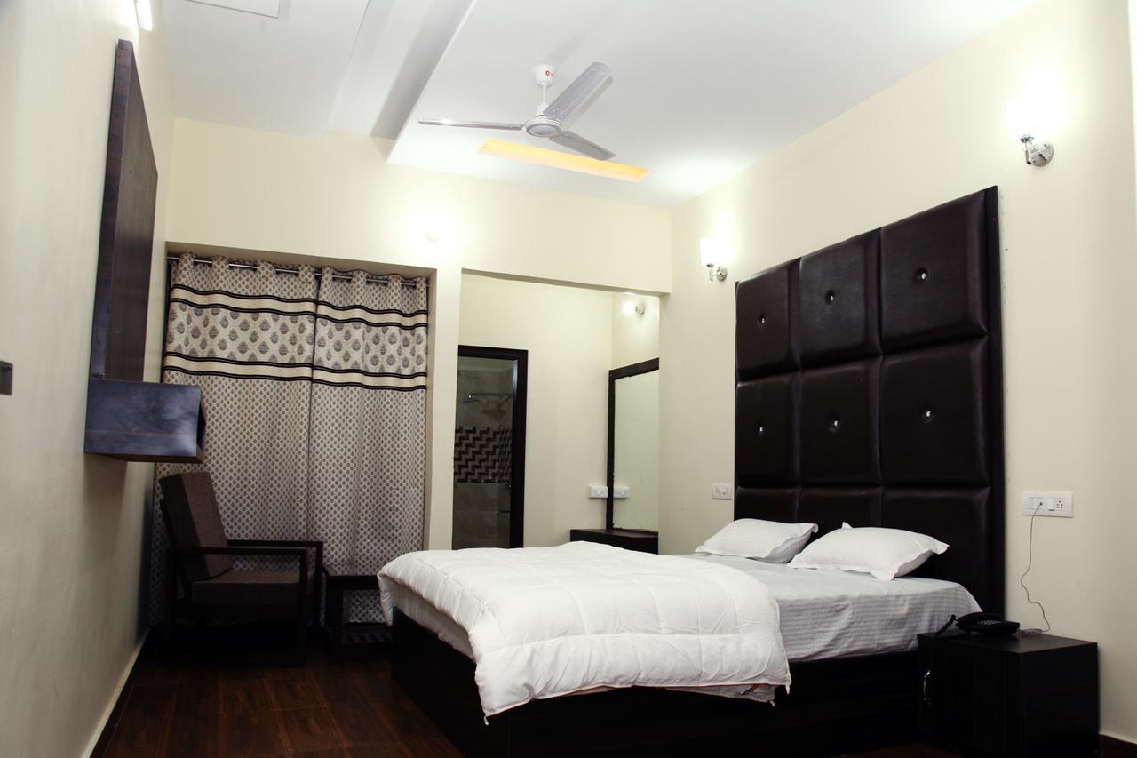 Hotel Temple View Inn Anandpur Sāhib Esterno foto
