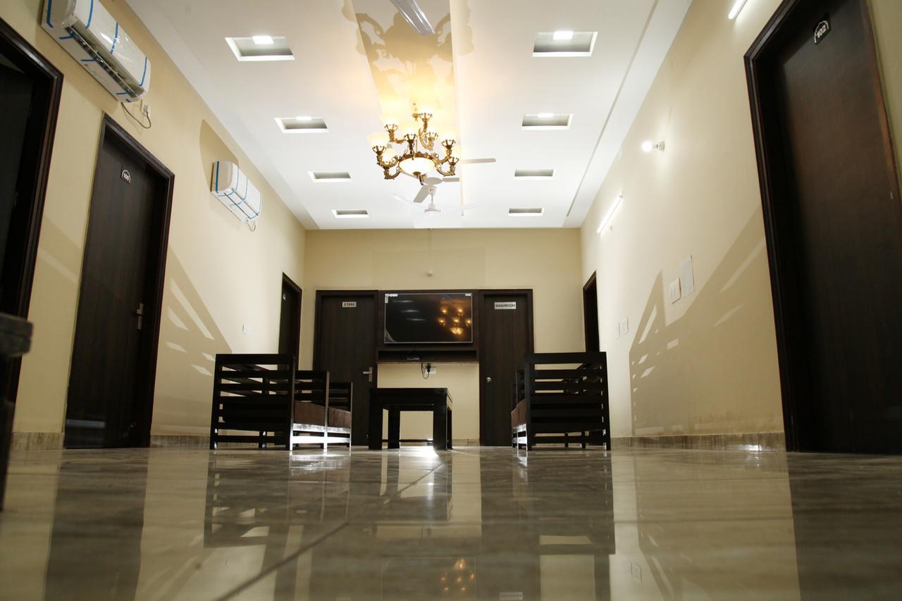 Hotel Temple View Inn Anandpur Sāhib Esterno foto