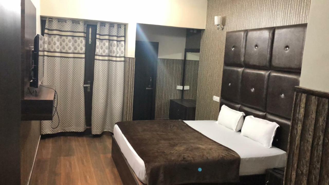 Hotel Temple View Inn Anandpur Sāhib Esterno foto